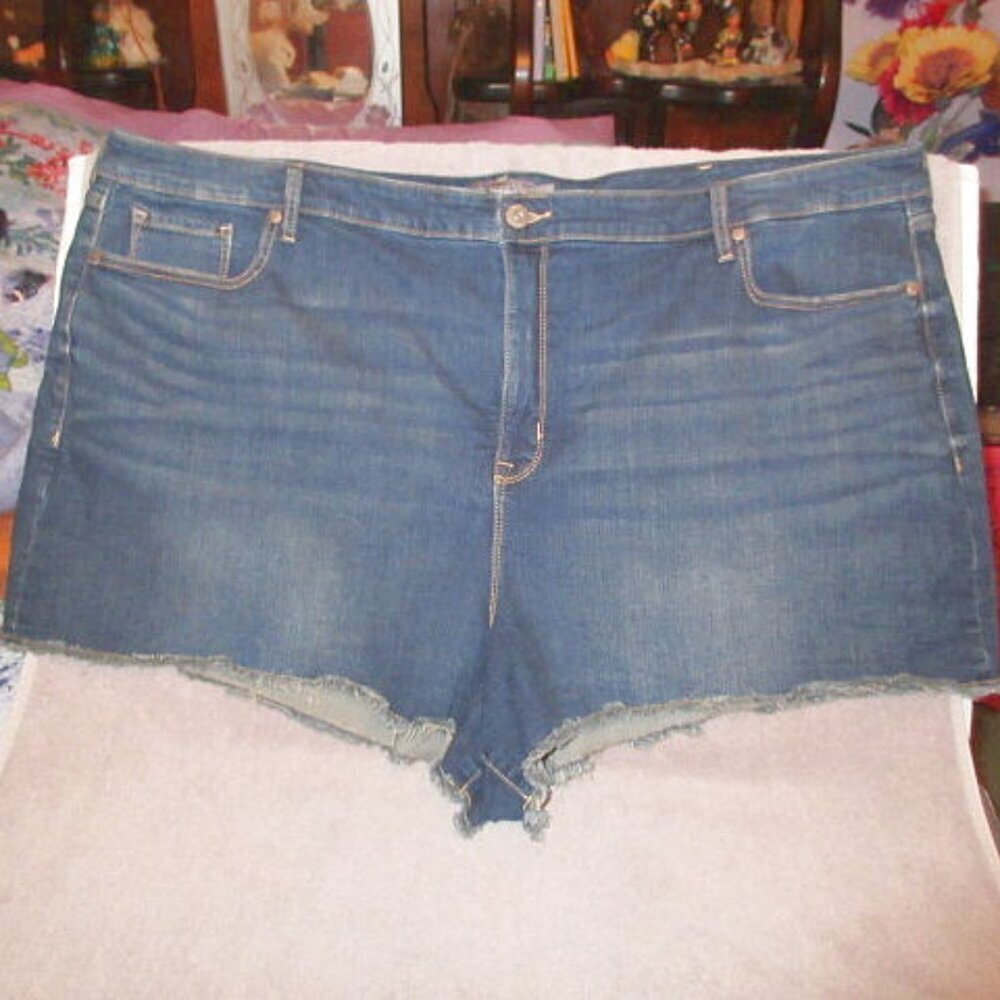 Torrid Micro Mini Jean Shorts Plus Size 30 High Rise Stretch Denim Cut Off Jorts - Picture 2 of 10